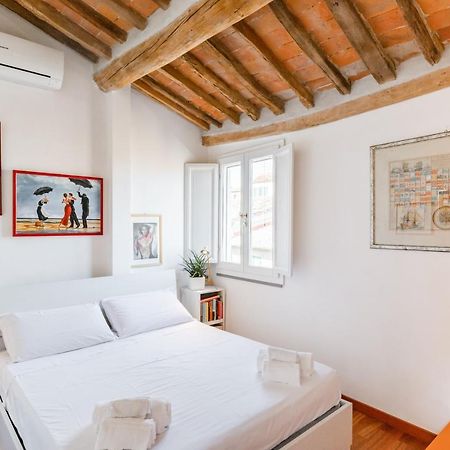 Piazza Dei Cavalieri Orange Attic Apartment Pisa Exterior foto